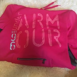 COLLEGE MOVING SALE Under Armour sweatshirt