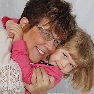 Meet your Posher, Laurie