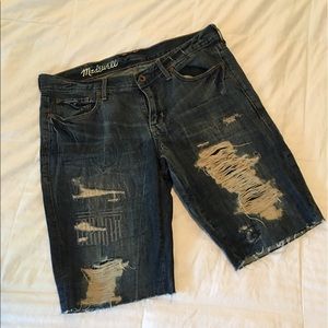 Madewell Distressed Boyfriend Shorts