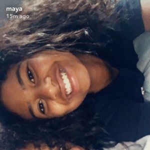 Meet your Posher, Kayla