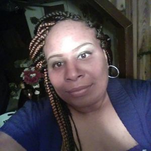 Meet your Posher, Yolanda