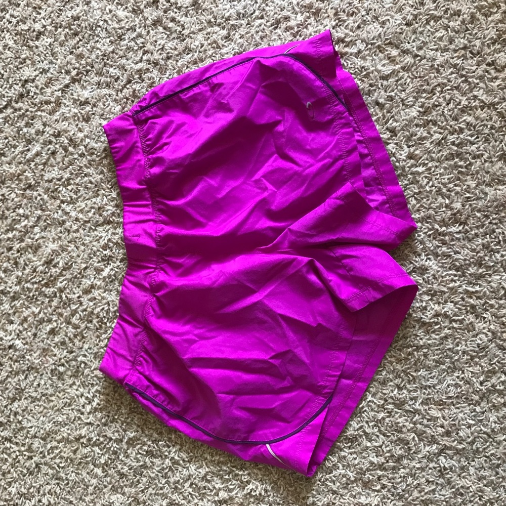Running shorts