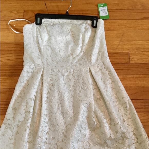 Lilly Pulitzer Gold Elegance - Picture 2 of 3