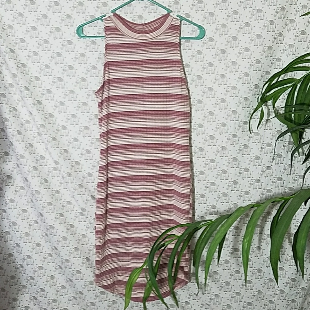 Blush body con w/ high neck