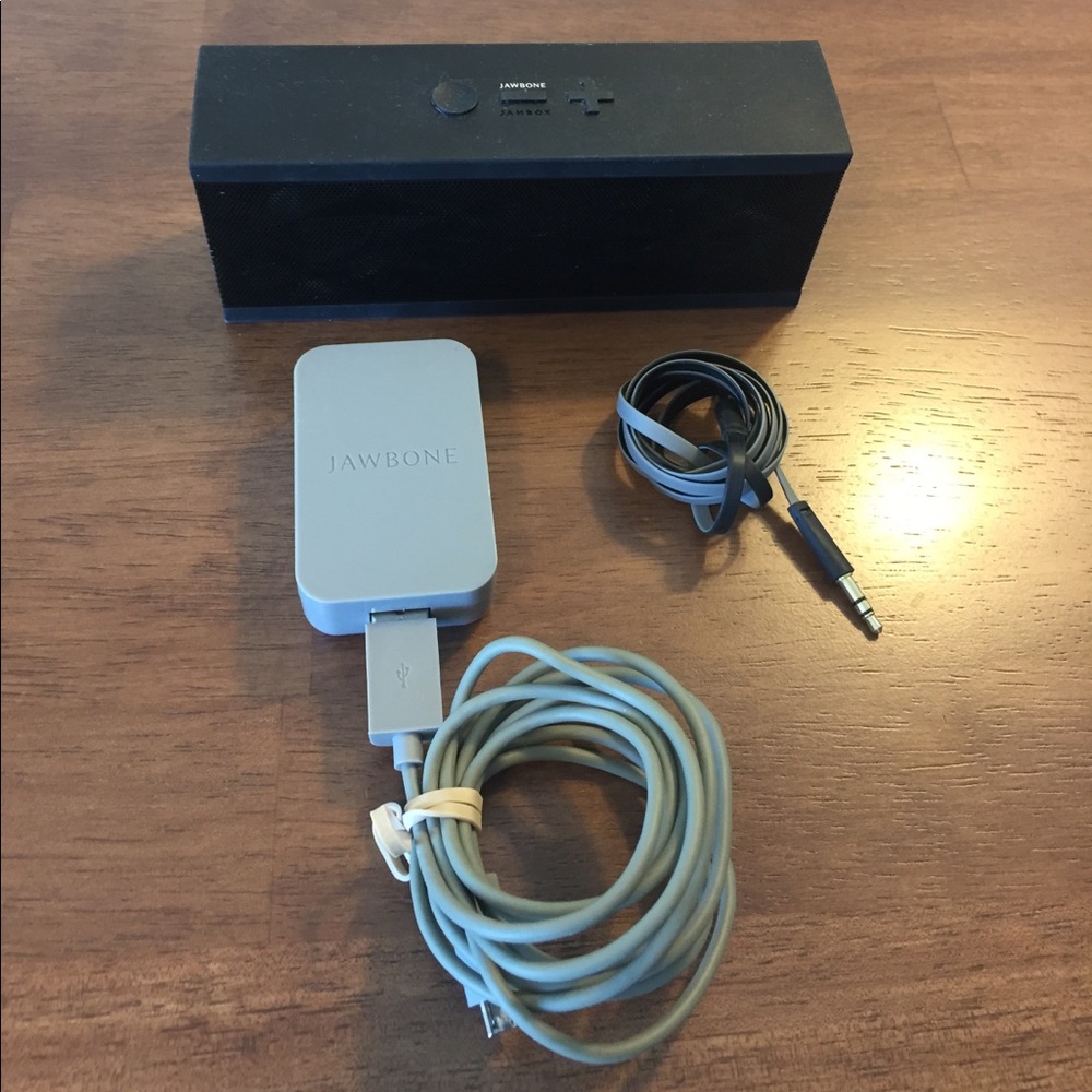 Jawbone JAMBOX Wireless Bluetooth Speaker