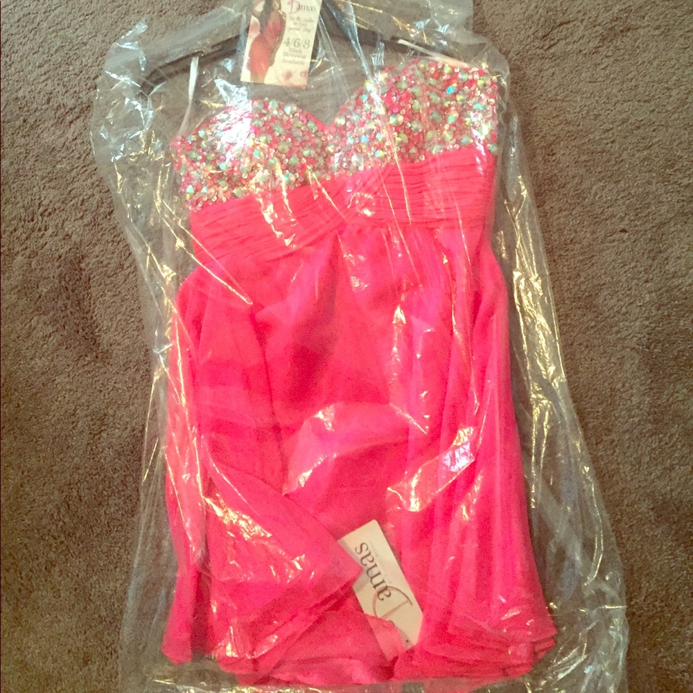 Hot Pink Damas SMALL Strapless prom/formal dress