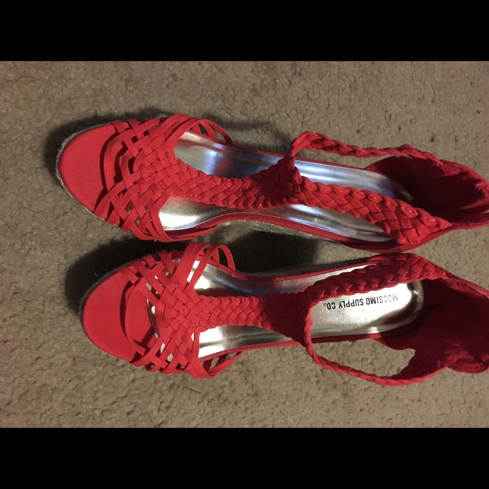 Never worn