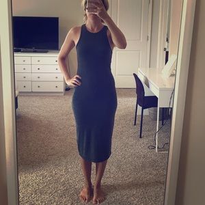 Formfitting gray dress