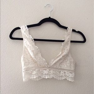 VS: Bralette Collection Deep V Bralette in white