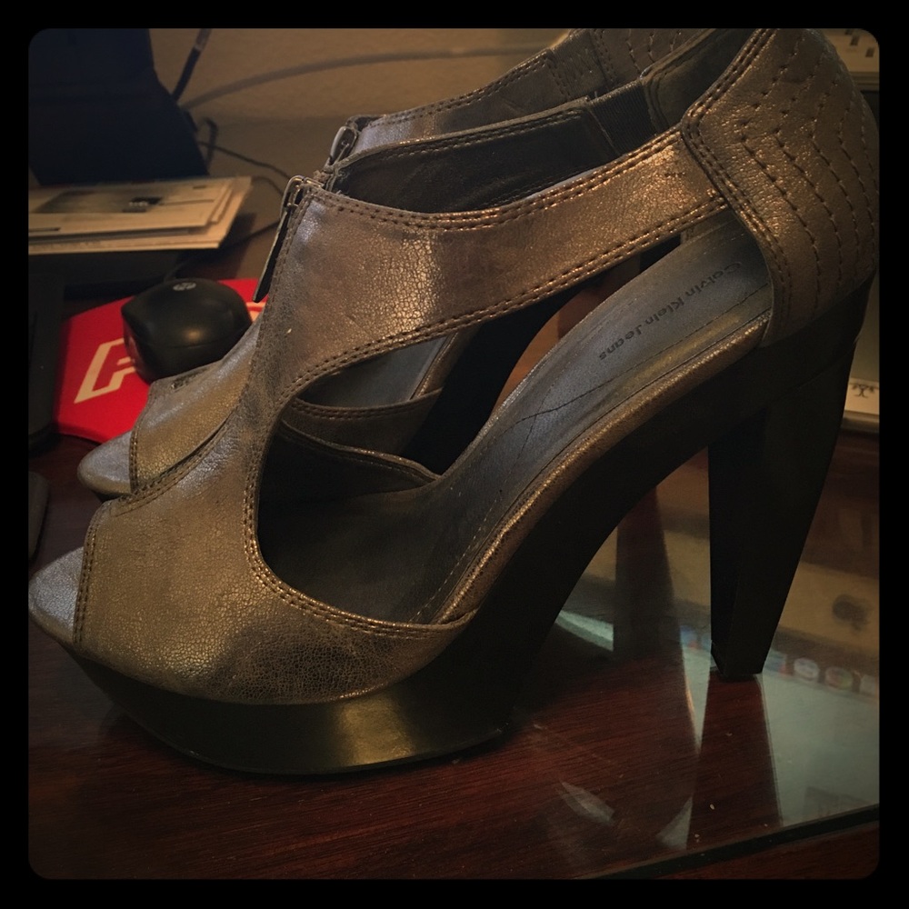 Calvin Klein shoes - Sz 10