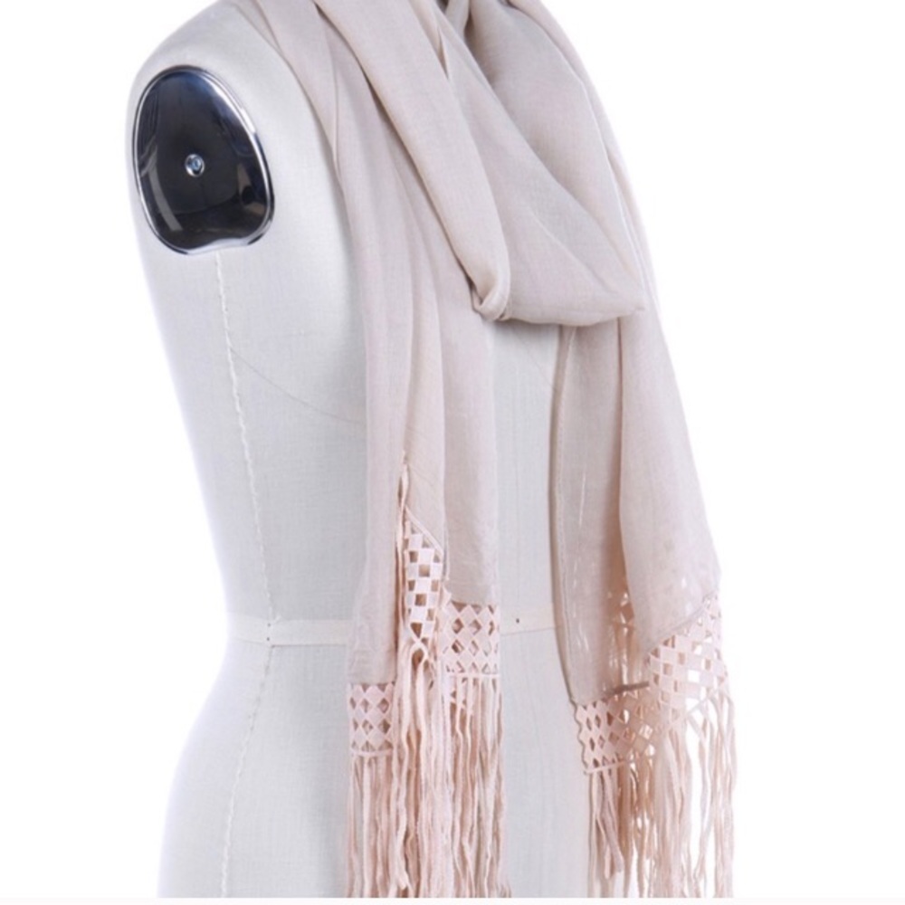 Lace Trim Fringe Scarf ⭐️