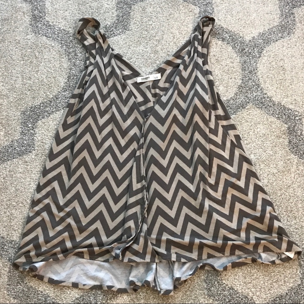 Chevron tank top from Old Navy.