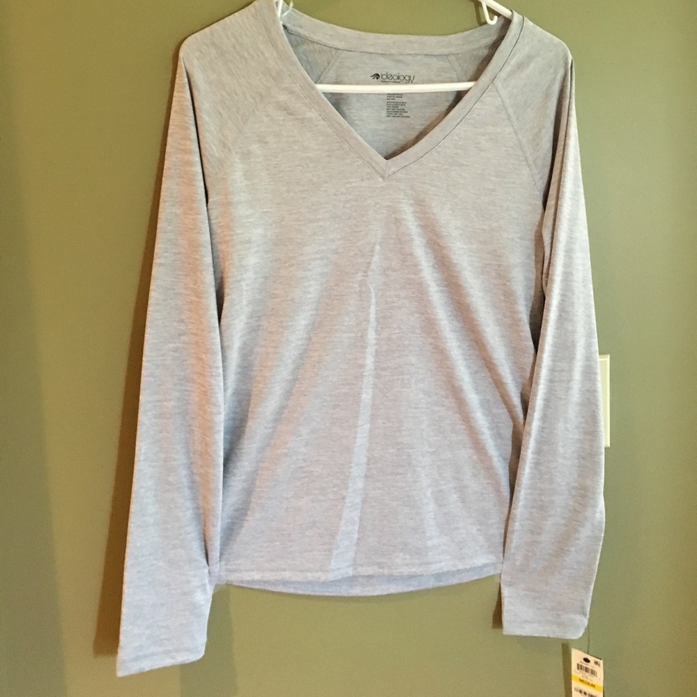 Ideology Macy's essential tee. - Picture 2 of 4