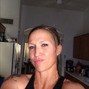 Meet your Posher, Lena