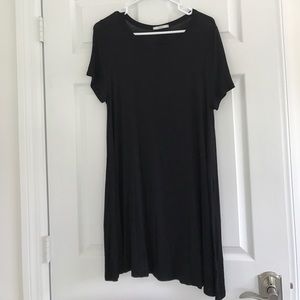 black tshirt dress