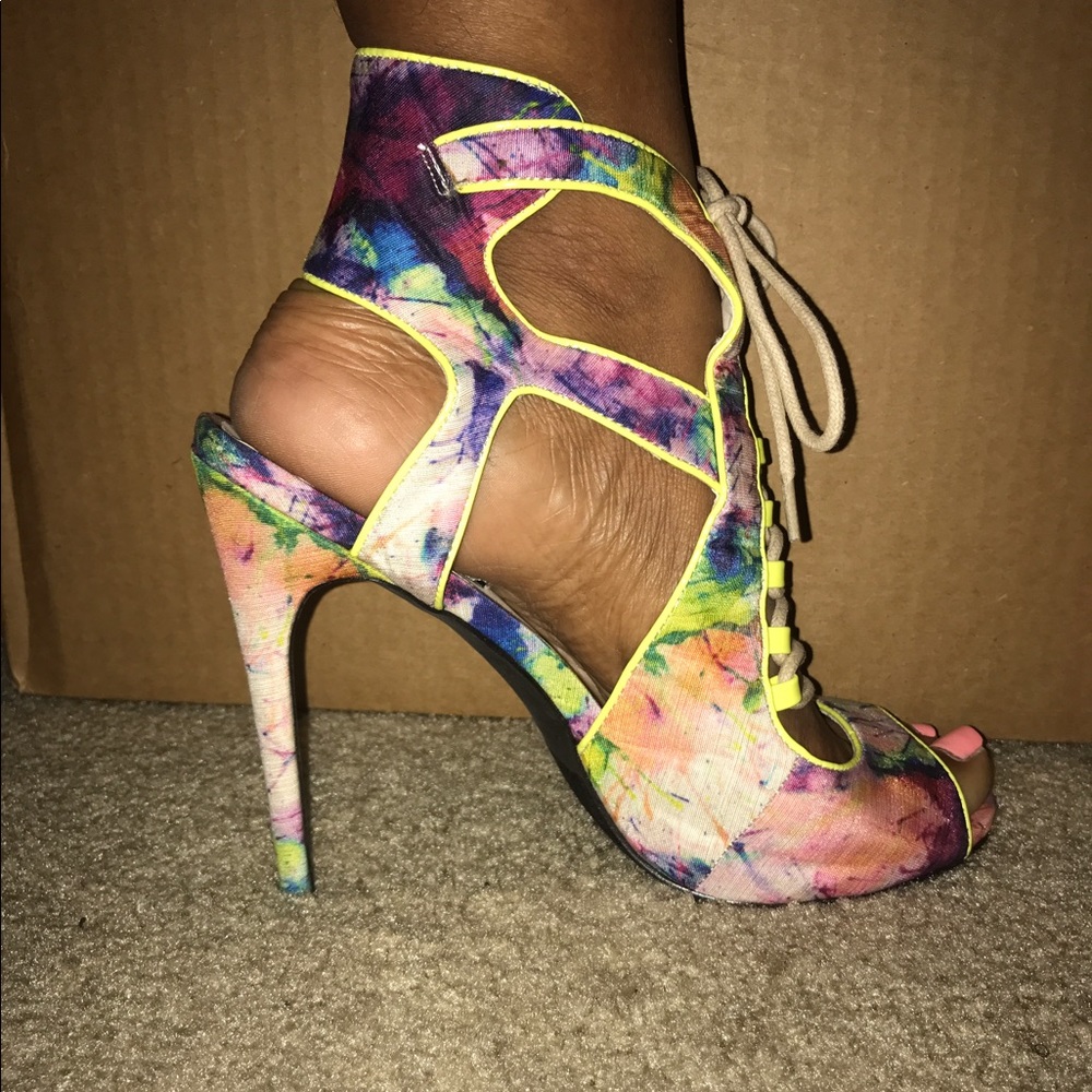 Steve Madden Platter heels