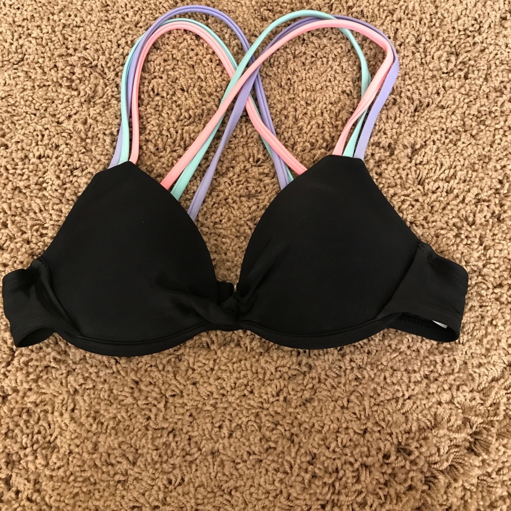 Black Bikini Top w/ Criss Cross Straps