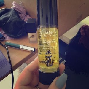 Nuance by Salma Hayek Nourishing Oil