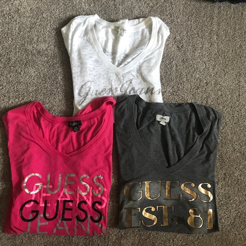 Bundle of guess t-shirts