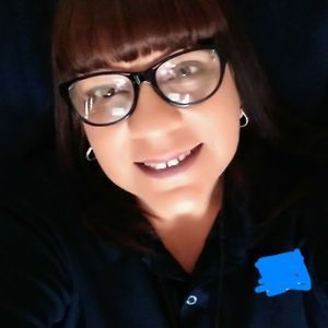 Meet your Posher, Eva