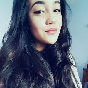 Meet your Posher, Valentina