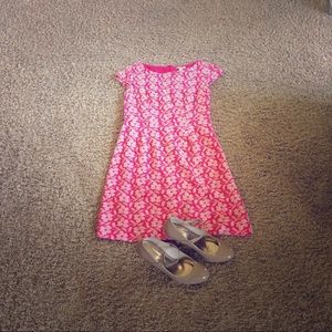 Hot pink dress with embroidered white flowers 🌺