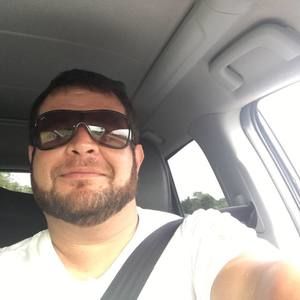 Meet your Posher, Lazaro