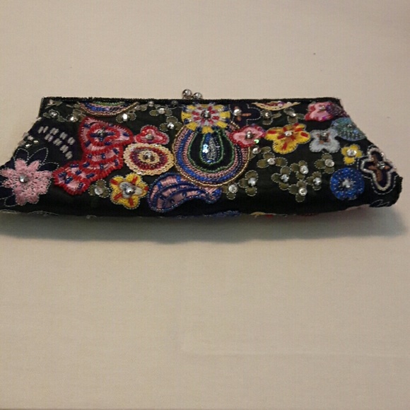 Handbags - Markdown **  Vintage Crystal Purse ** EUC