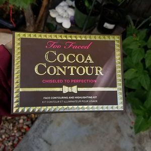 Cocoa Contour Too Faced
