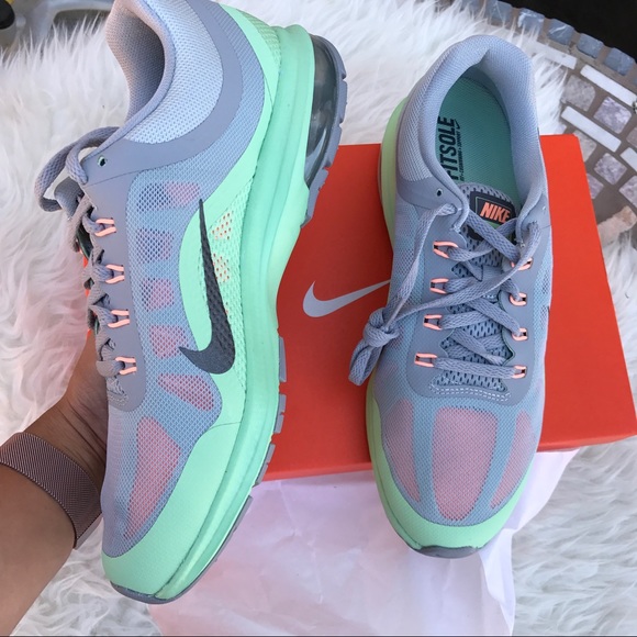 Nike authentic women's air max sz 9, 9.5, 10 new - Picture 2 of 5