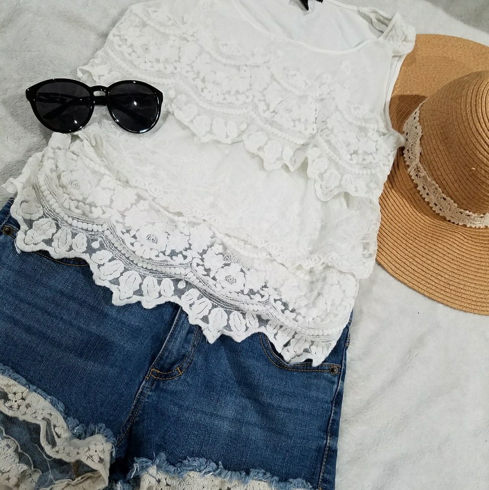 White lace tank top