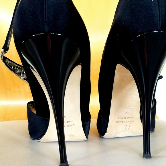 Giuseppe Zanotti black heels - Picture 3 of 6