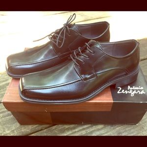New in box dress shoes