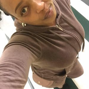 Meet your Posher, Alethia