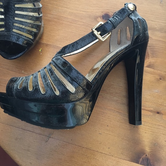 Michael kors platform heels - Picture 2 of 3