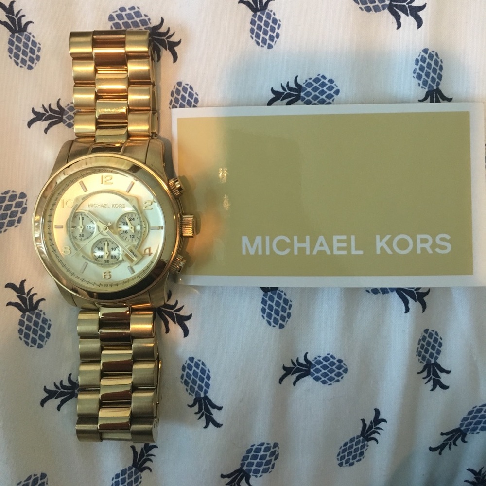 Large Michael Kors Watch - Gold