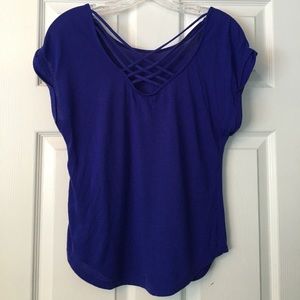 Relaxed Tee with criss-crossed back