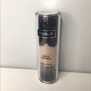 Kat von d lock-it foundation shade light 48