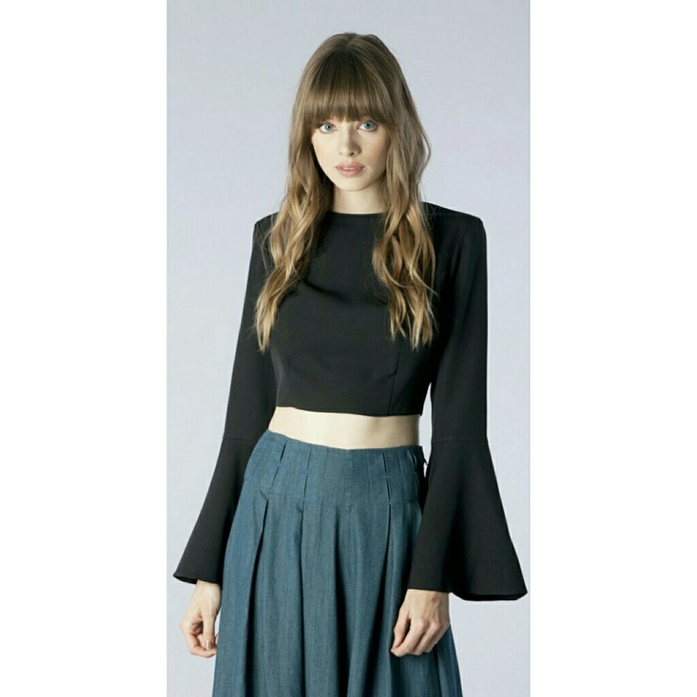 Bell Sleeve Crop Top