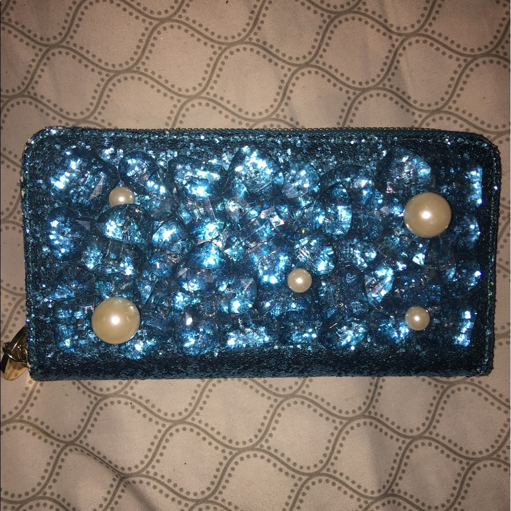 Like new, deux lux zipper wallet