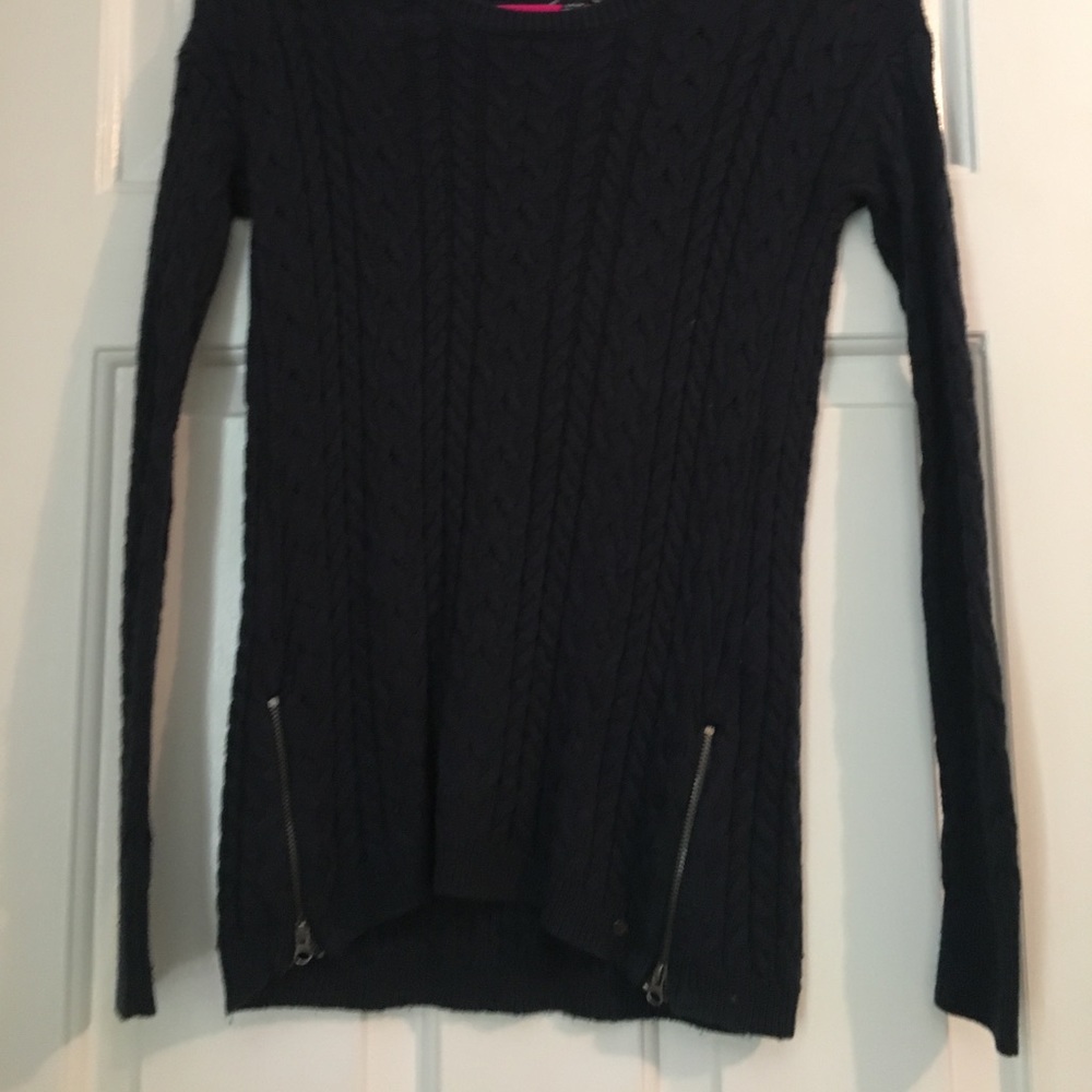 American eagle sweater