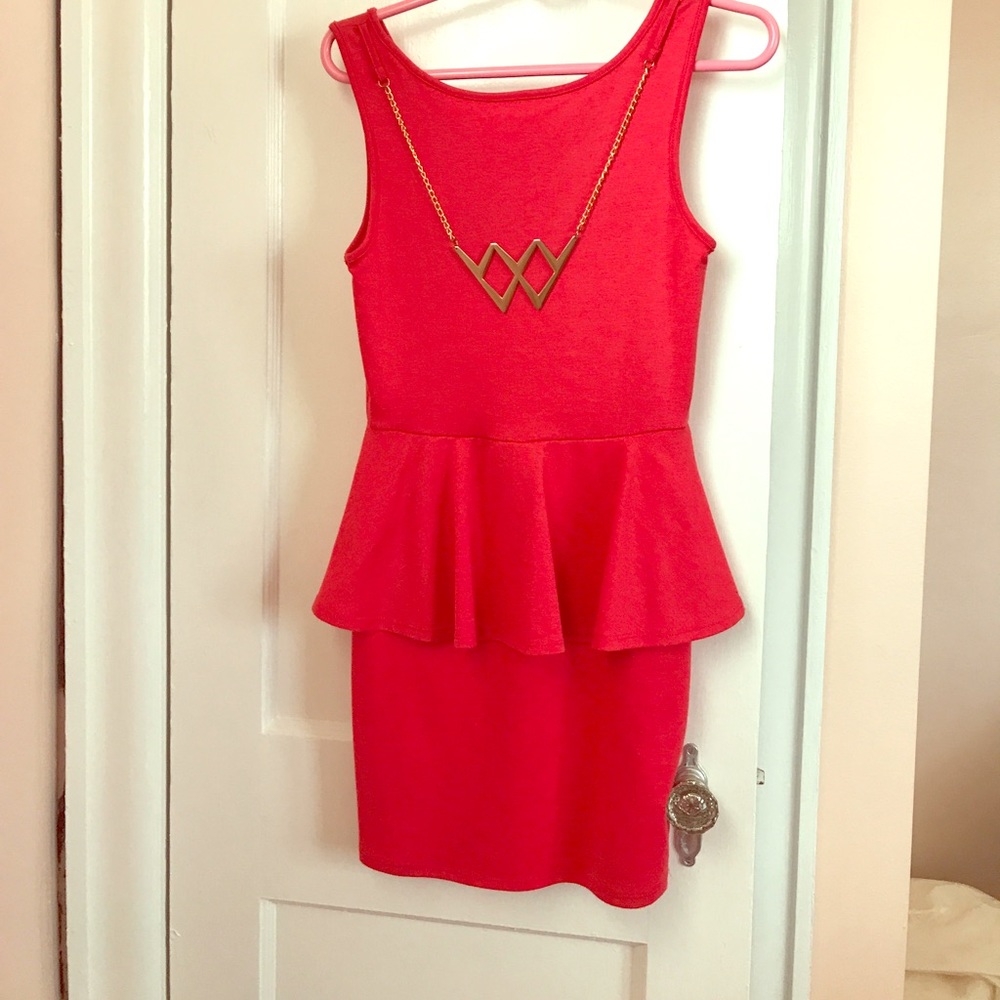 DRESS