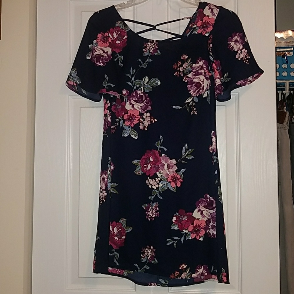 Rue 21 Long Polyester Shirt