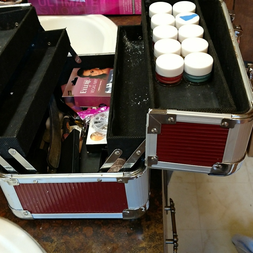 Make up box