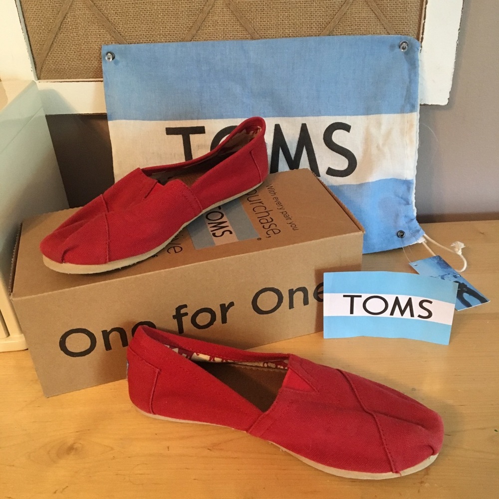 Toms || Slip Ons