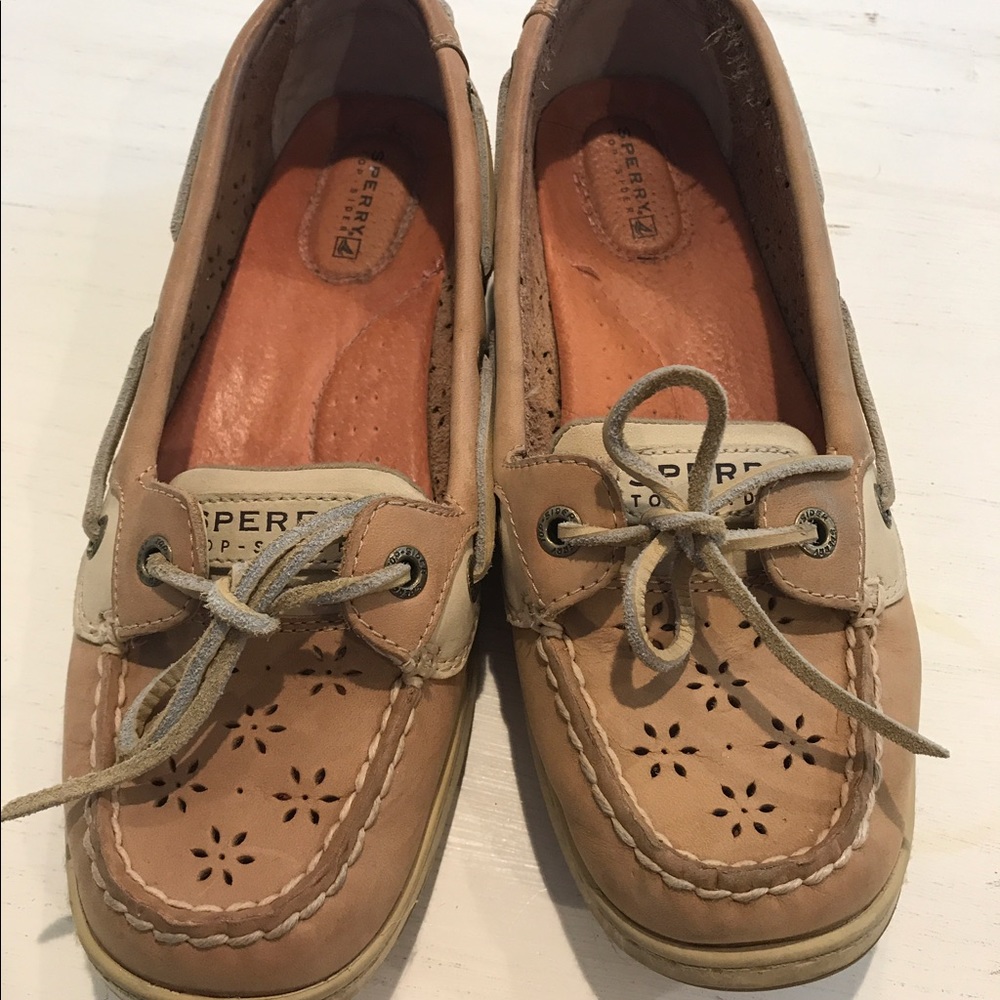 SOLD Women's Sperry boat shoes