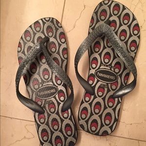 Havaianas metallic grey sandals