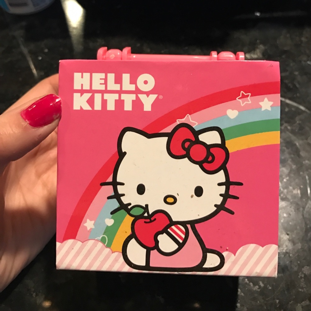 NEW Hello Kitty Watch - Picture 3 of 4