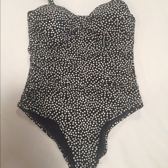 Catalina Other - Catalina Women's Swim Suit, Size Medium (8 to 10)