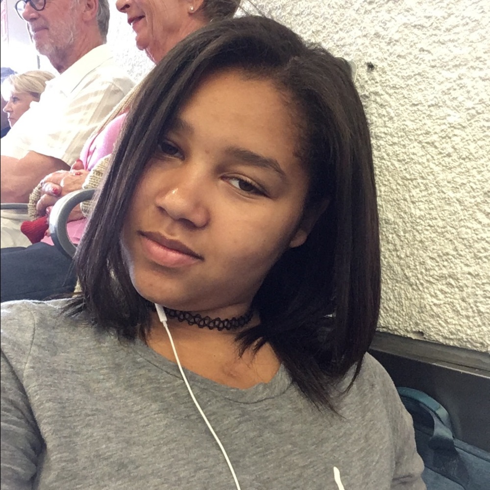 Meet your Posher, Ayiana